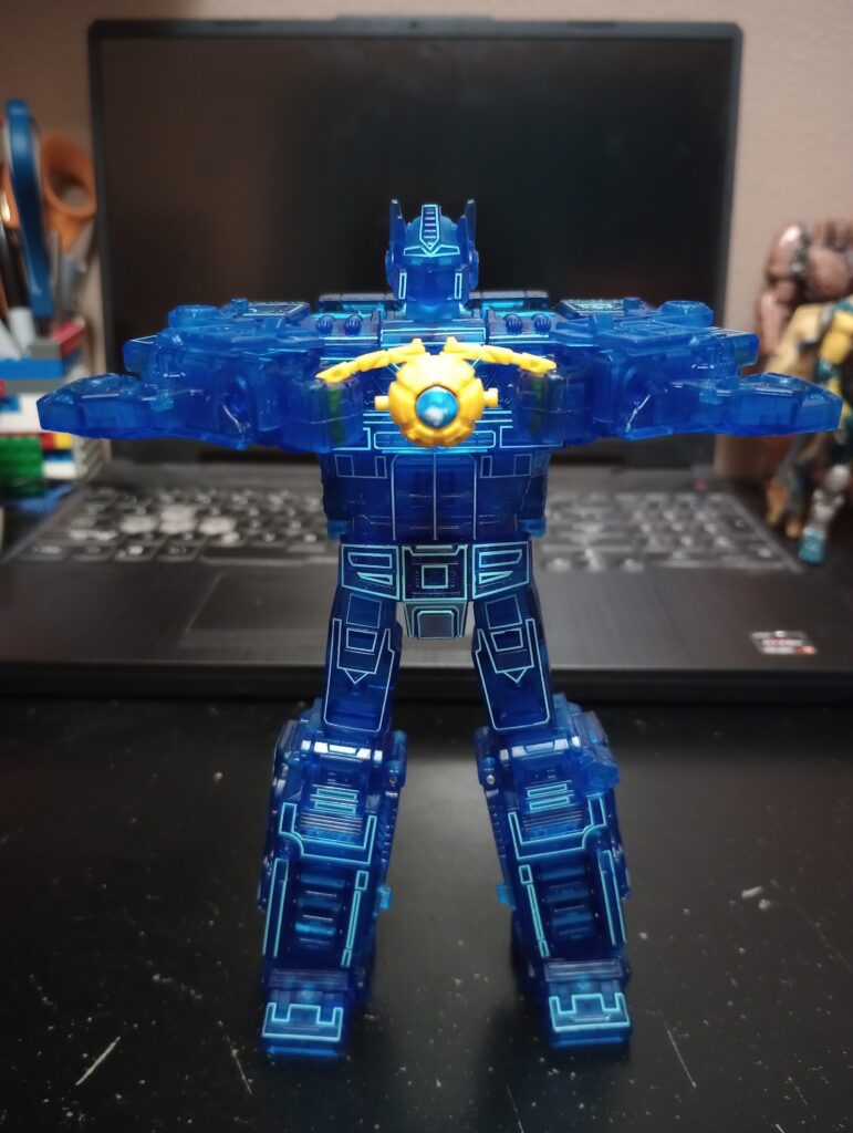 Energon Optimus standing and brandishing the Matrix.